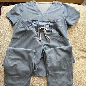 FIGS Women’s Scrubs Set Technical Collection Light Blue (Small)